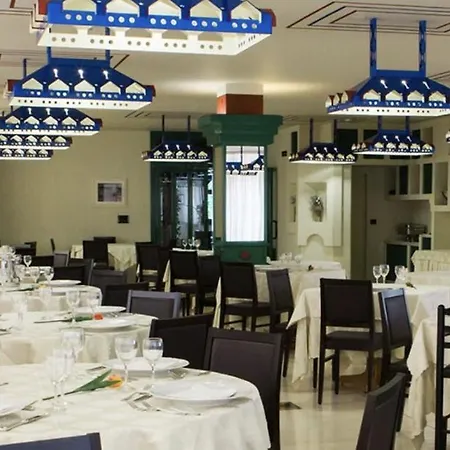 Twins Otel 3*
